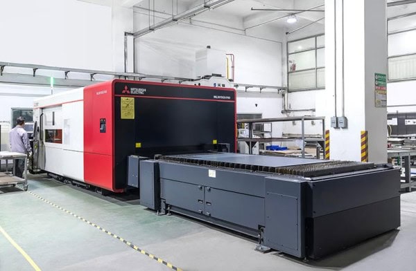 Advanced Mitsubishi laser cutter with automated operation and high efficiency.