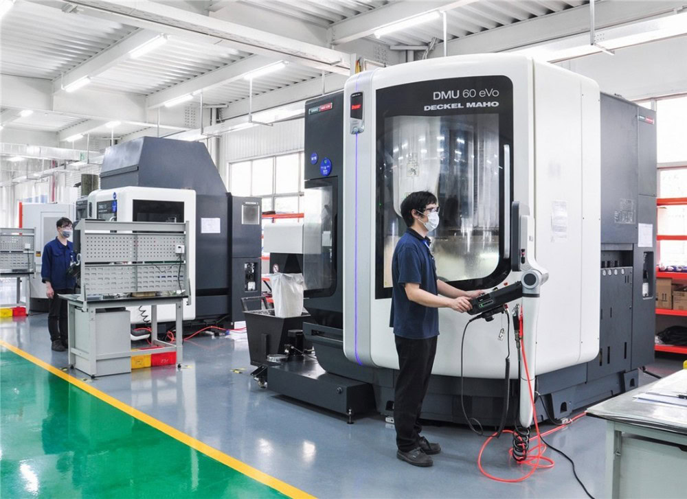 5-Axis CNC Milling Machine for Titanium