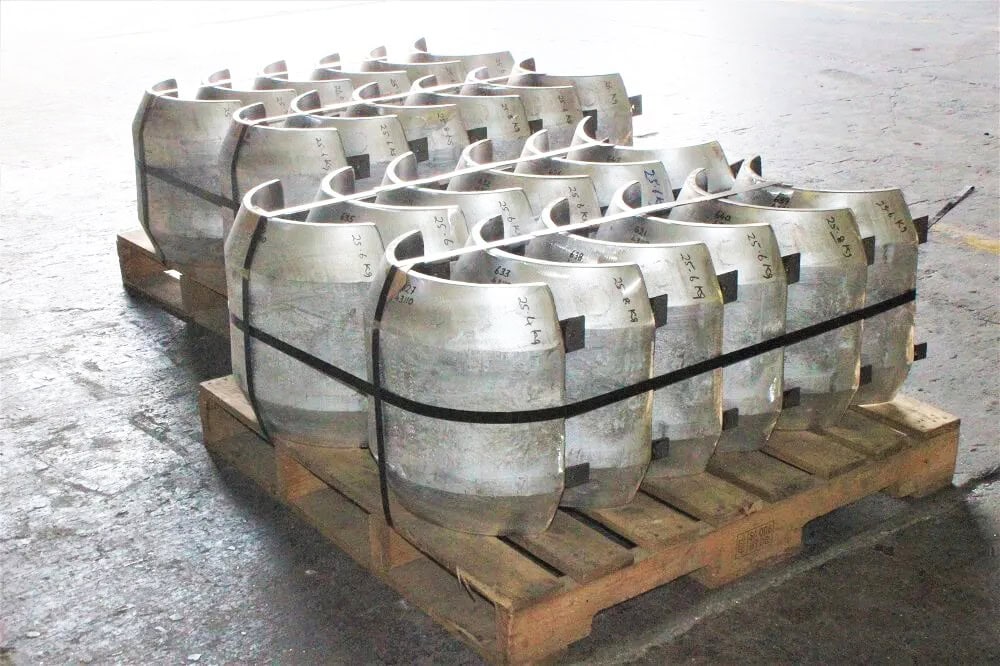 Half-shell Bracelet Anode